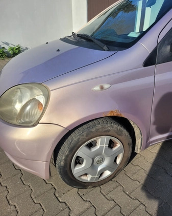 Toyota Yaris cena 3900 przebieg: 205558, rok produkcji 1999 z Pabianice małe 191